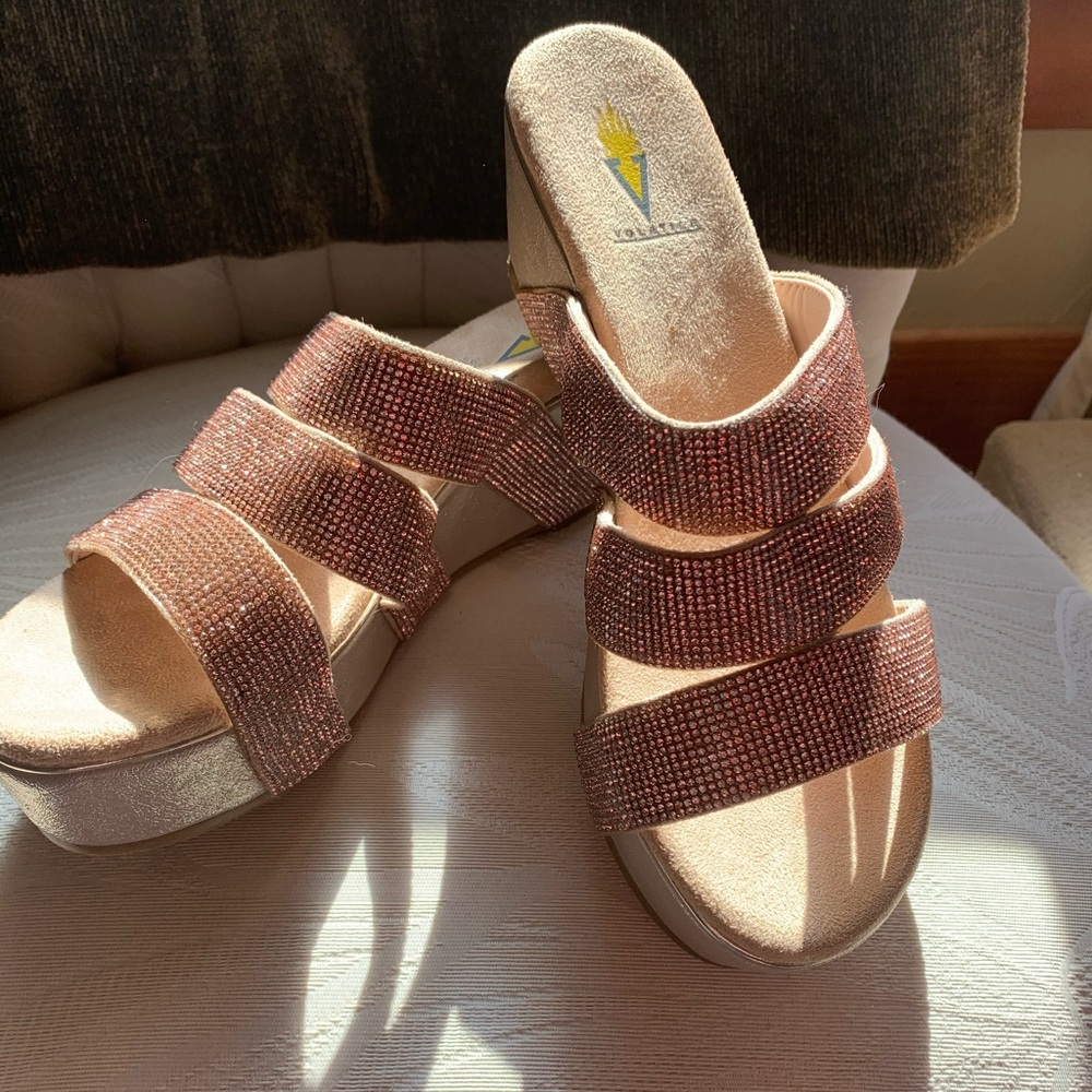 Women’s sandals